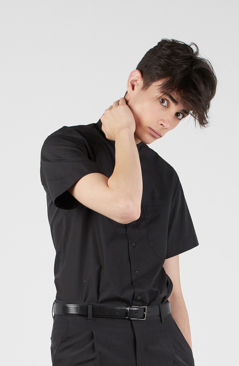 Chemise de serveur col mao manches courtes noire