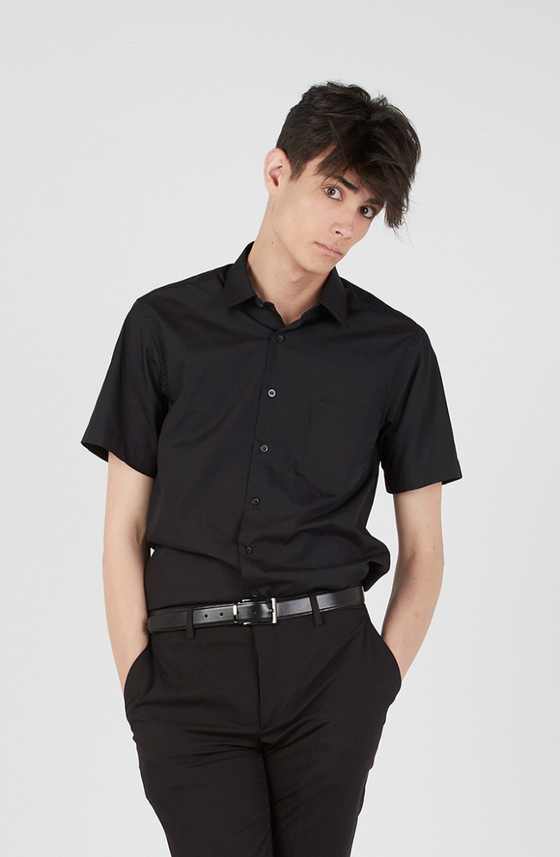 Chemisette professionnelle d'hôtellerie noire