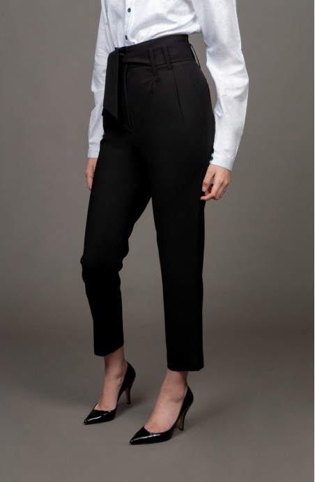 Pantalon de tailleur noir coupe carotte noir laine polyester élasthanne